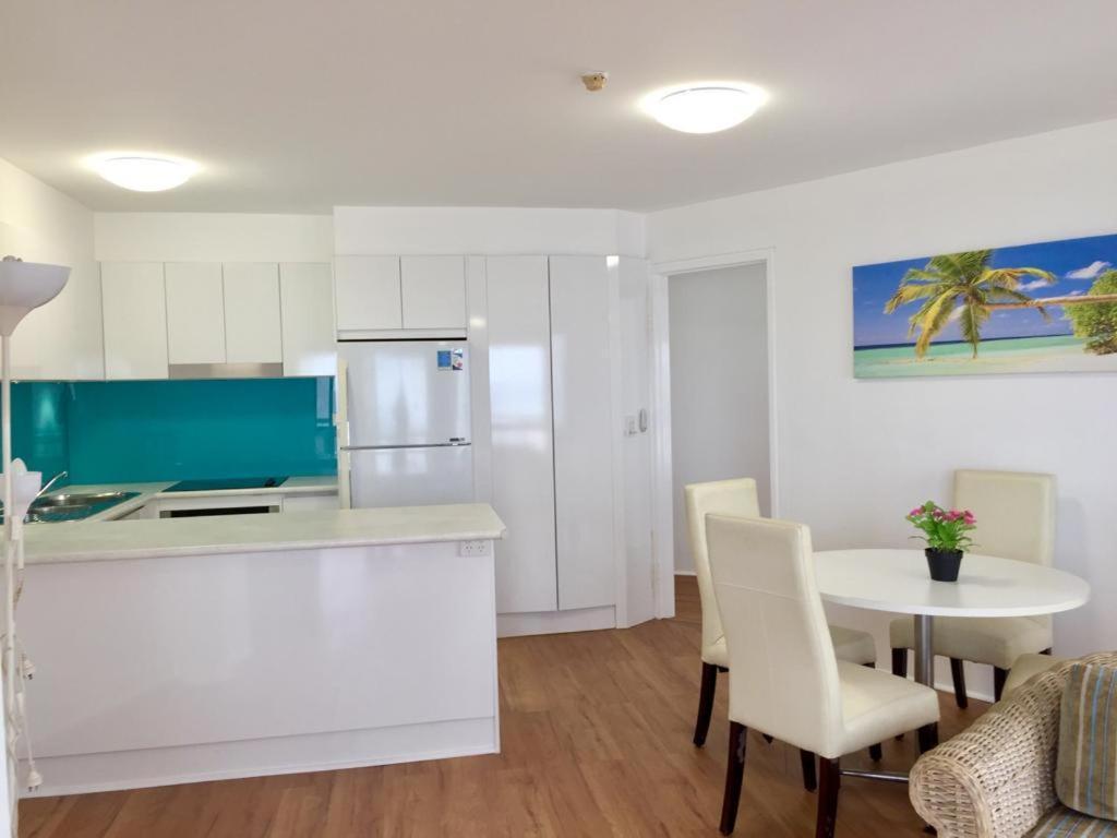 Surfers Holiday Apartments Голд-Кост Екстер'єр фото